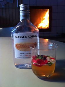 Vodka drink - with flowers of fall Foto Katrine Klinken 2013 